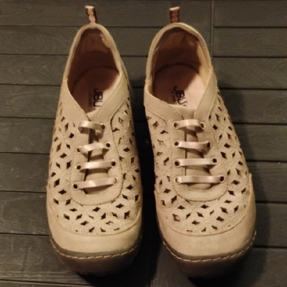 JBU Women's Beige Perforated Sneakers